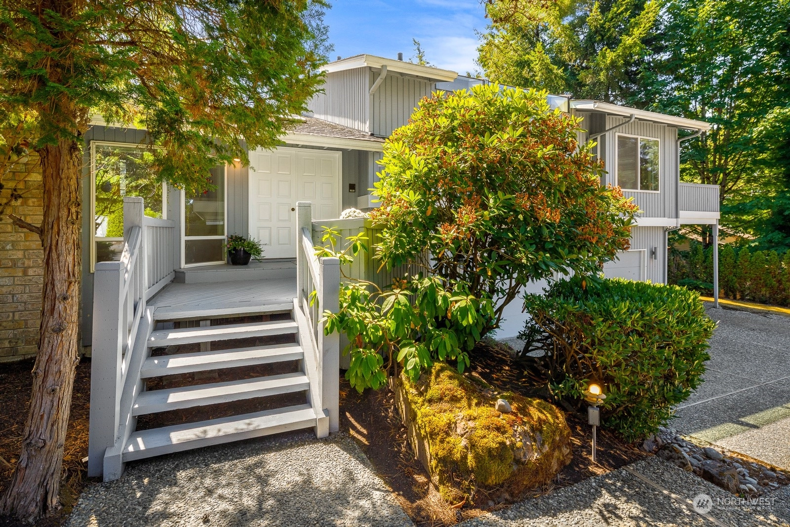 13619 SE 56th Pl Bellevue WA 98006