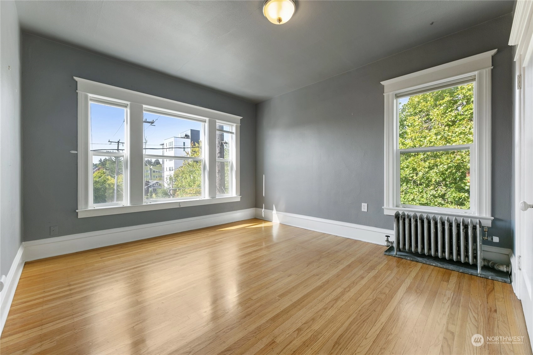 901 NE 43rd St Unit 301 Unit 301 Seattle WA 98105