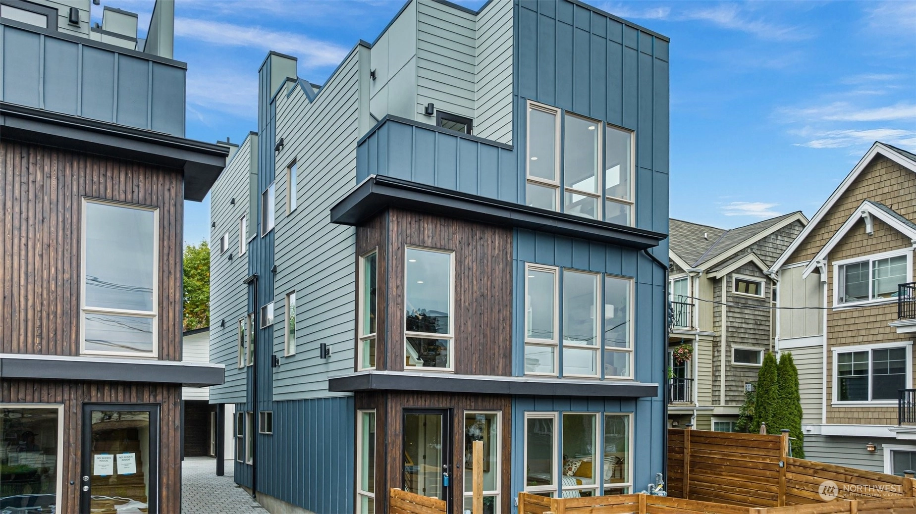 1129 26th Ave Seattle WA 98122