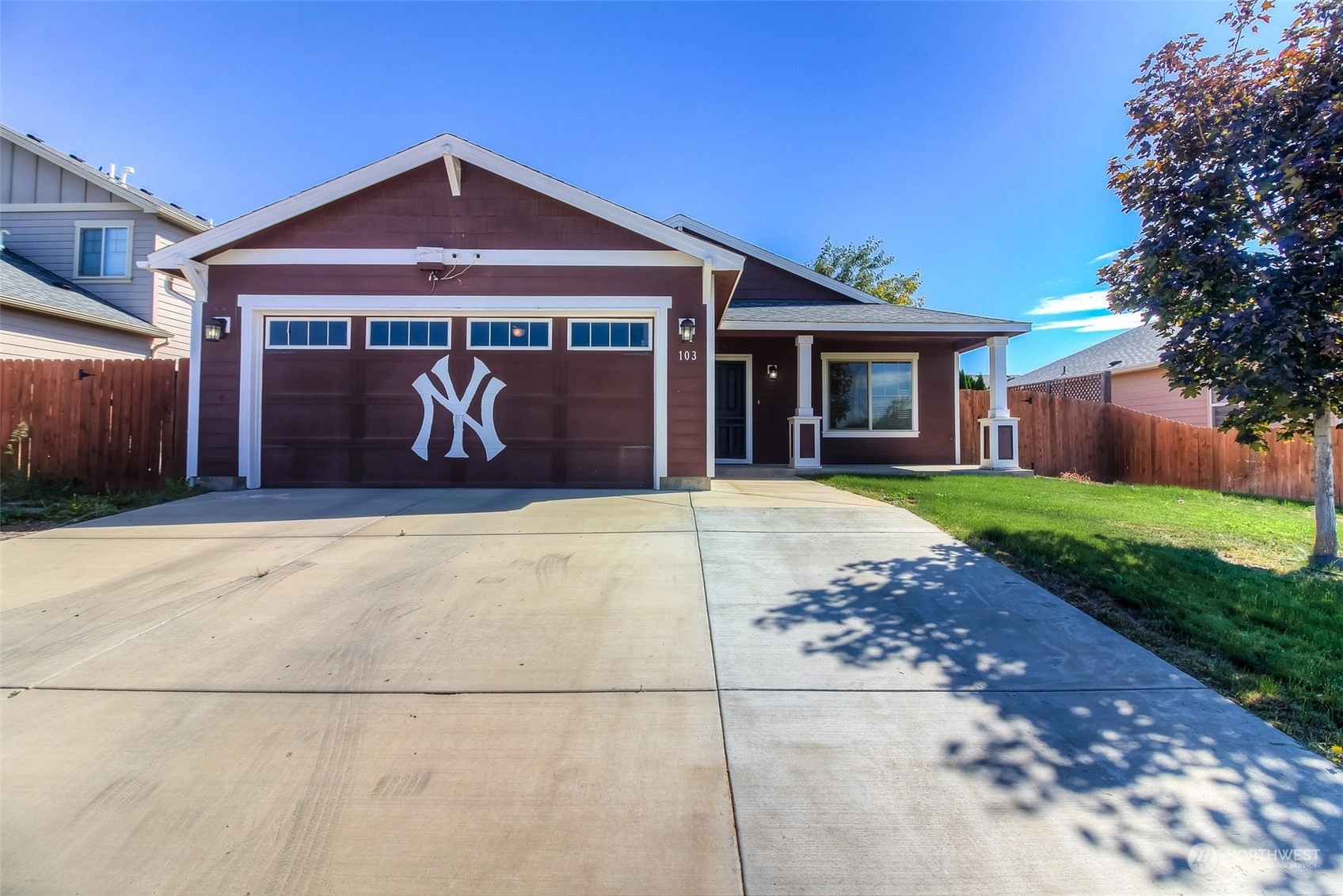 103 S Sterling St Moxee WA 98936