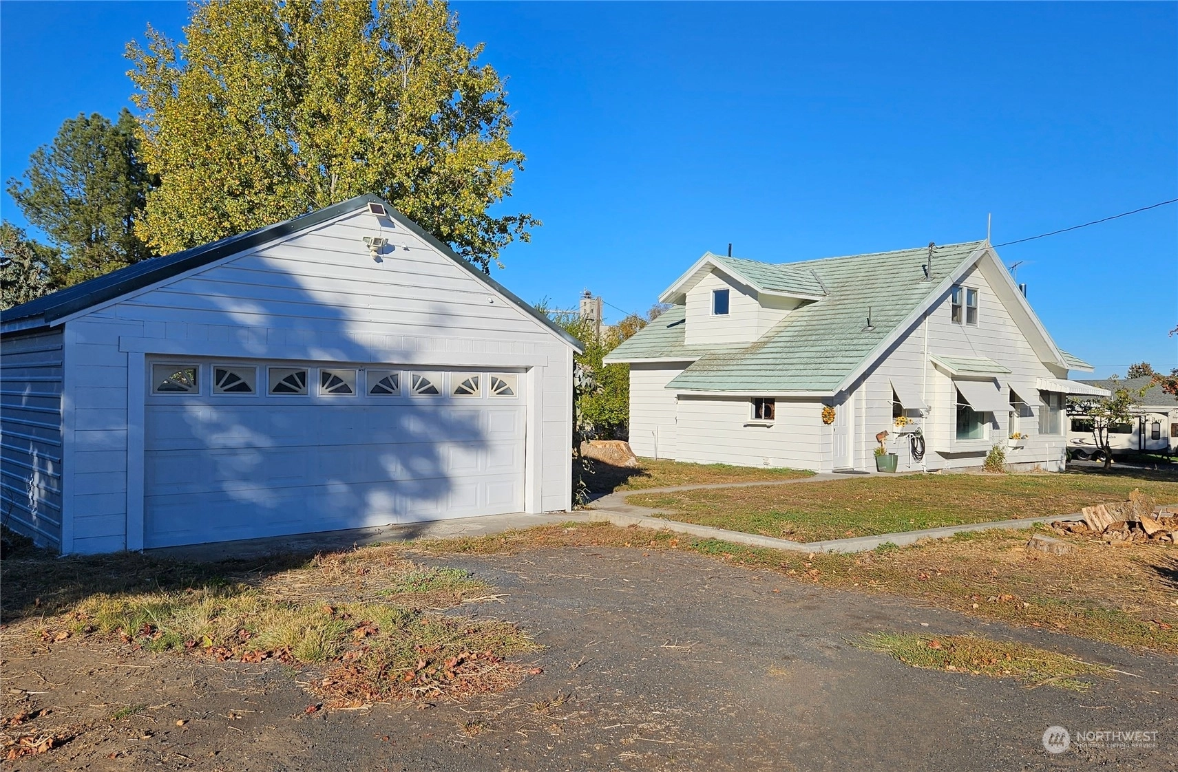 205 N 6th St Unit  Almira WA 99103