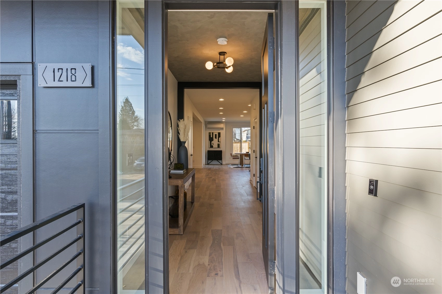 1218 N 35th Renton WA 98056