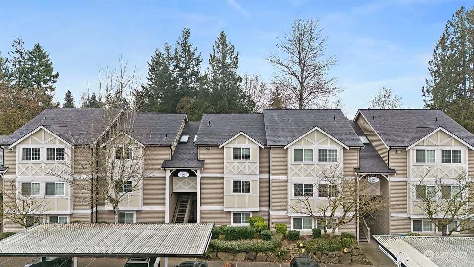 10619 SE 261st Pl Unit E-302 Unit E-302 Kent WA 98030