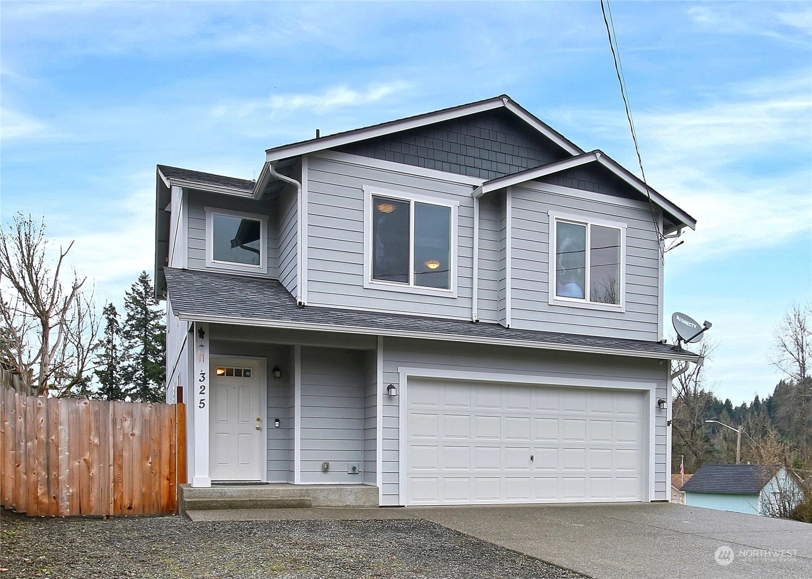 325 SE 3rd St South Prairie WA 98385