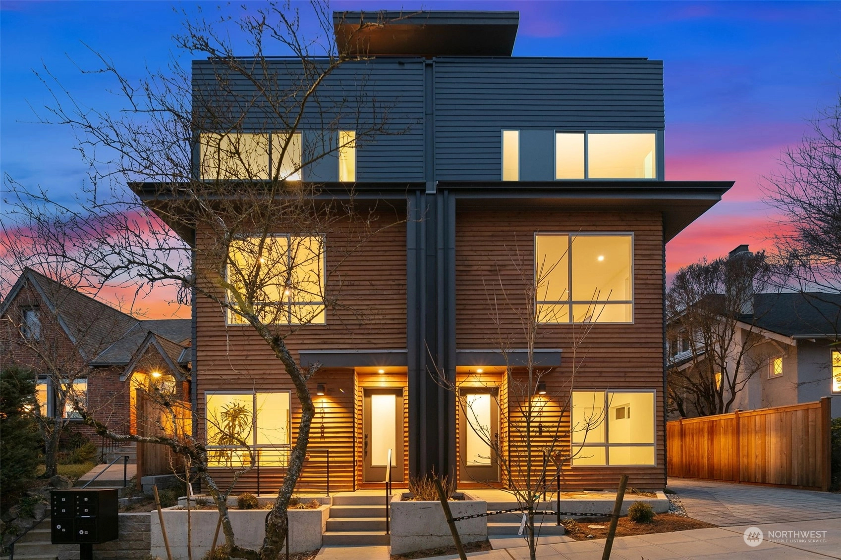 1018 A NE 71st St Seattle WA 98115