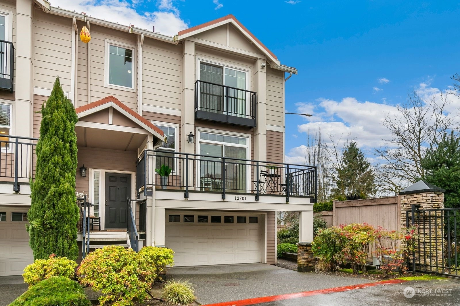12701 SE 41st Pl Unit 323 Unit 323 Bellevue WA 98006