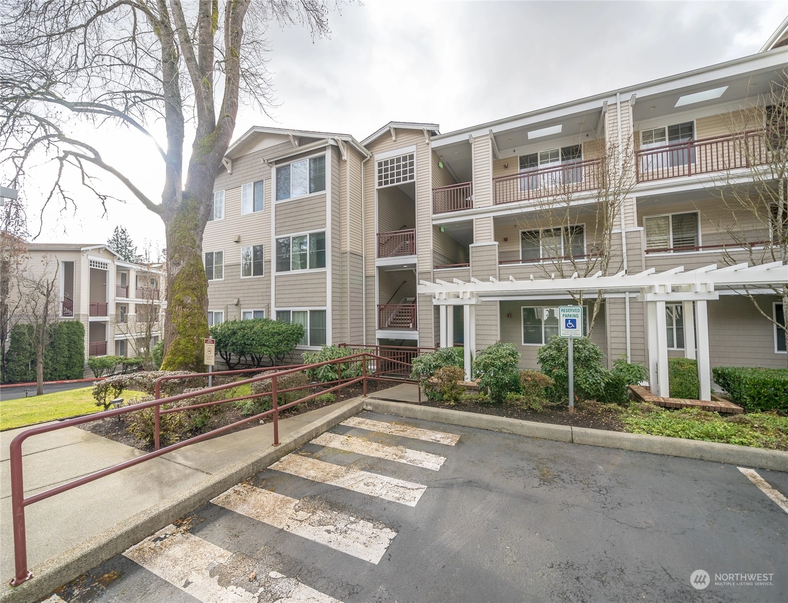 1709 134th St SE Unit 3 Unit 3 Bellevue WA 98005