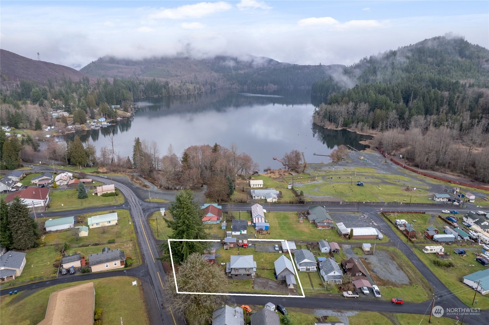 101 Grant St Mineral WA 98355