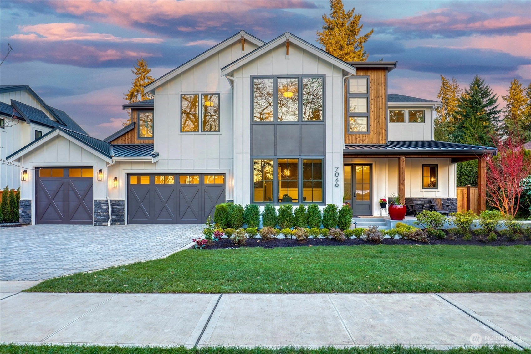 7046 122nd Ave NE Kirkland WA 98033