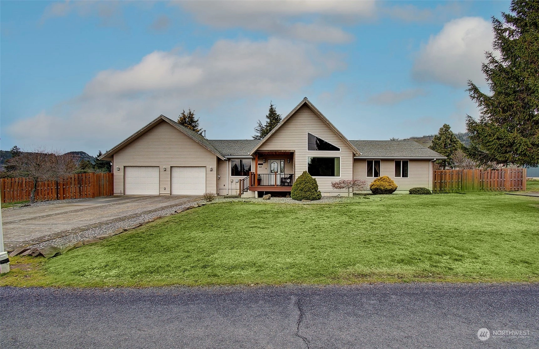 162 SW Peck Rd White Salmon WA 98672