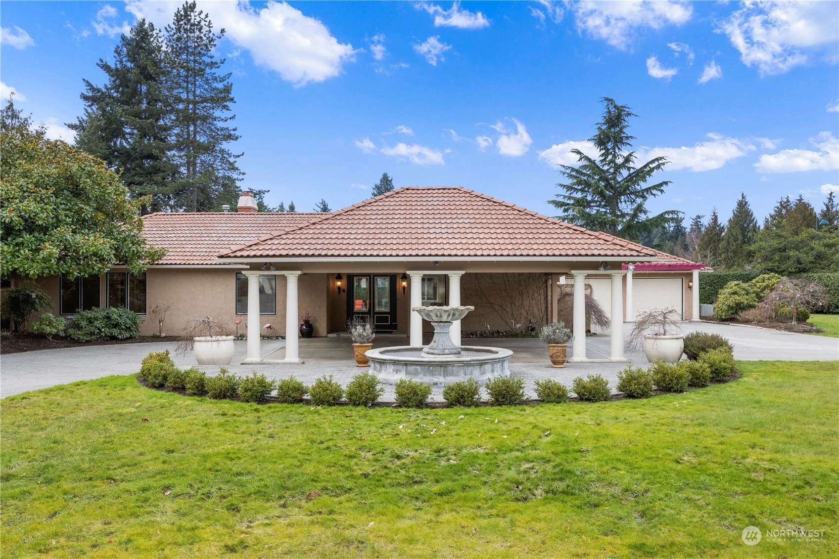 8520 Hunts Point Ln Hunts Point WA 98004