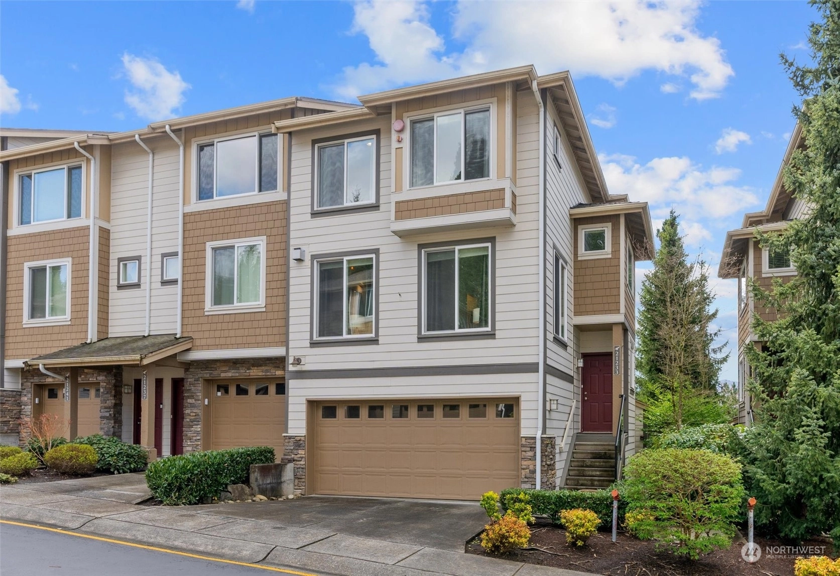 21233 SE 42nd Pl Issaquah WA 98029