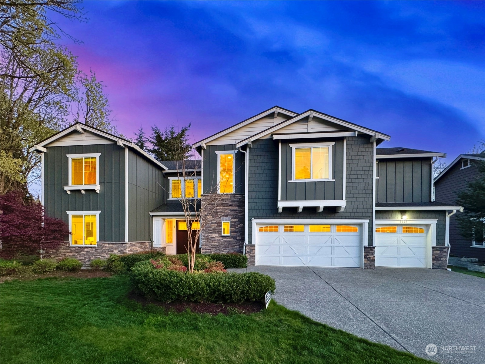9929 NE 158th St Unit  Bothell WA 98011