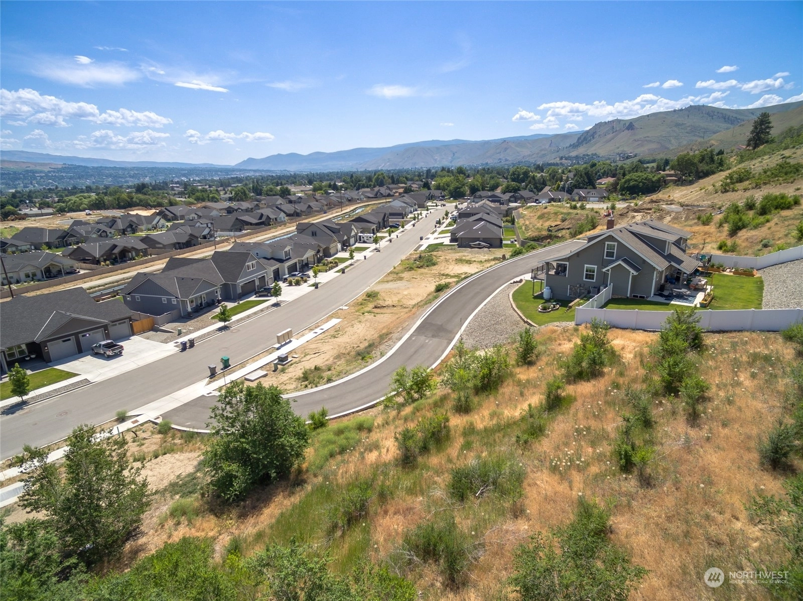 1024 Joni Ln Wenatchee WA 98801