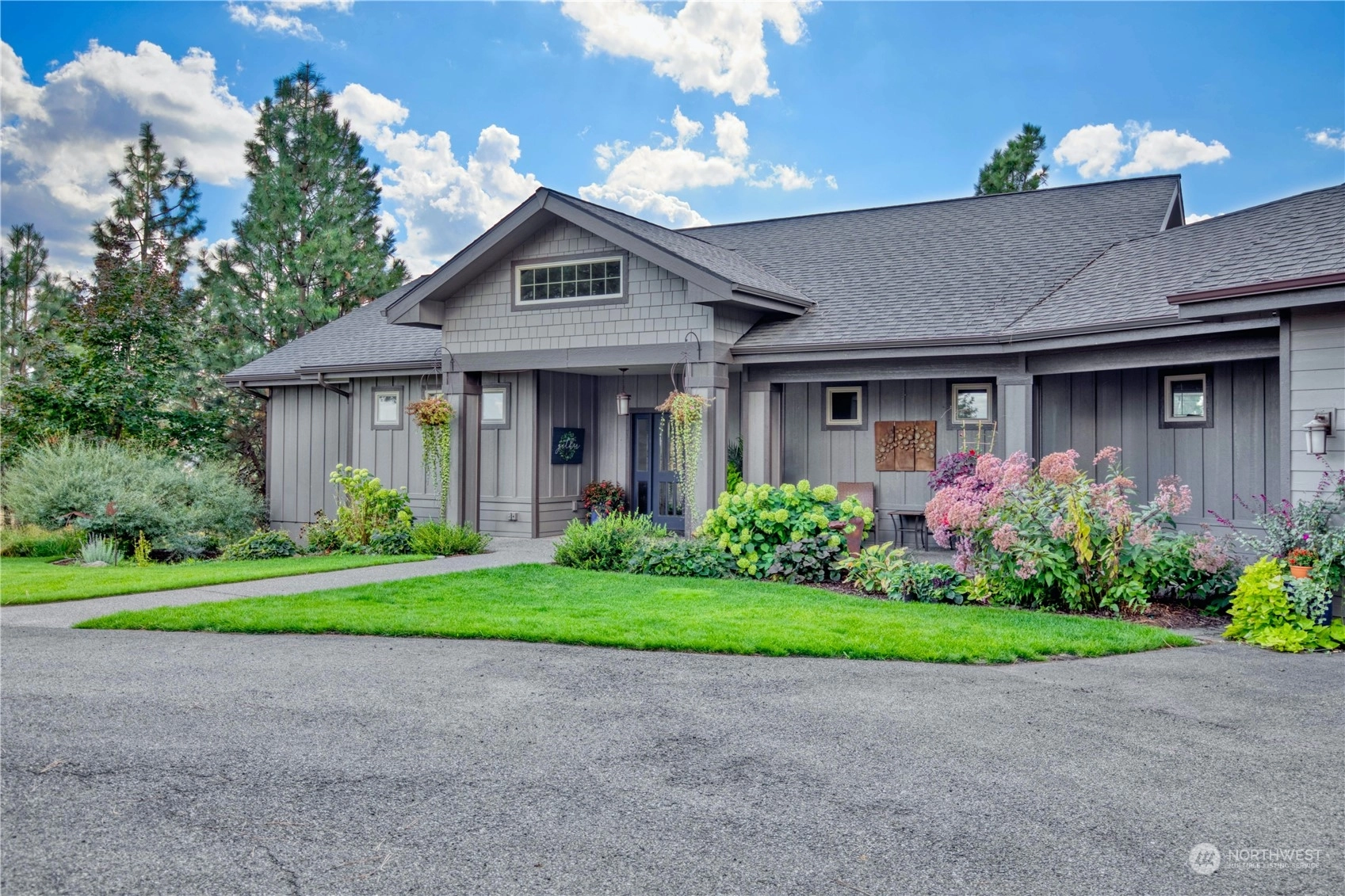 21226 E Harvard Vistas Ln Unit  Newman Lake WA 99025
