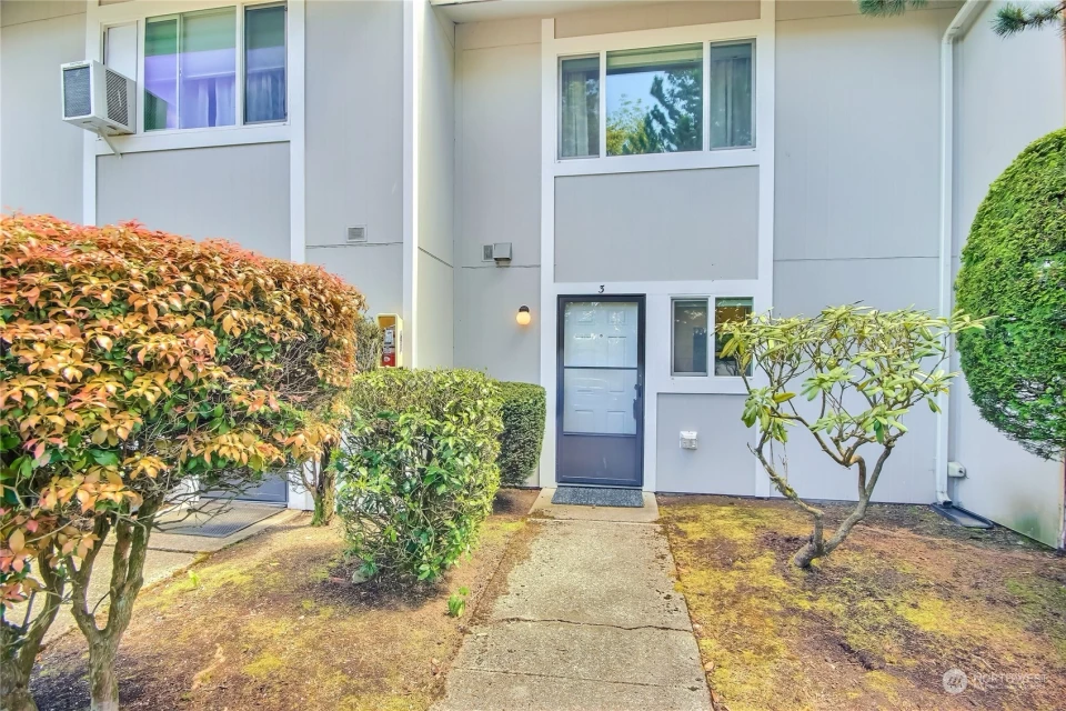 25220 105th Pl SE Unit Q3 Unit Q3 Kent WA 98030