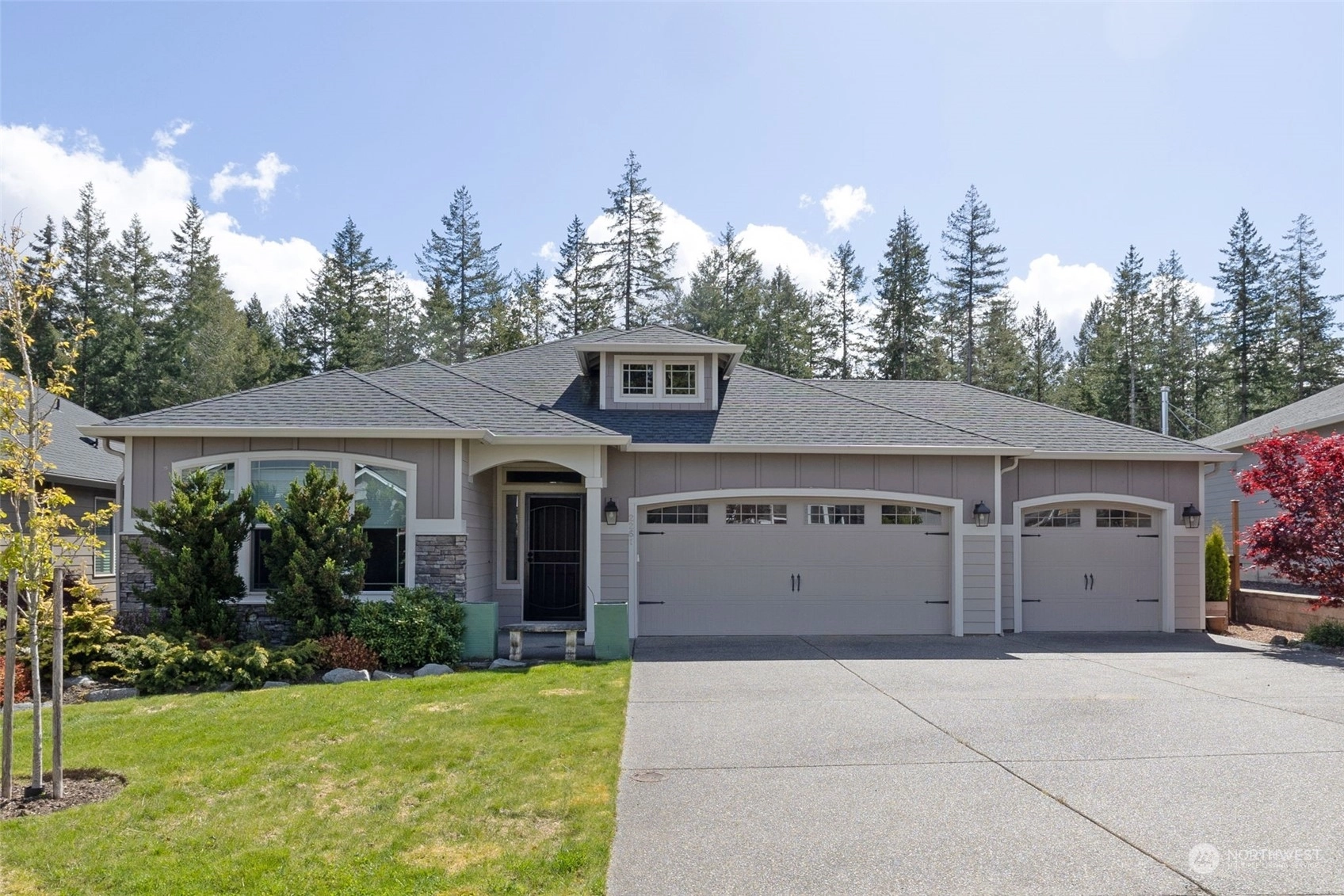 2261 Donnegal Cir SW Unit  Port Orchard WA 98367