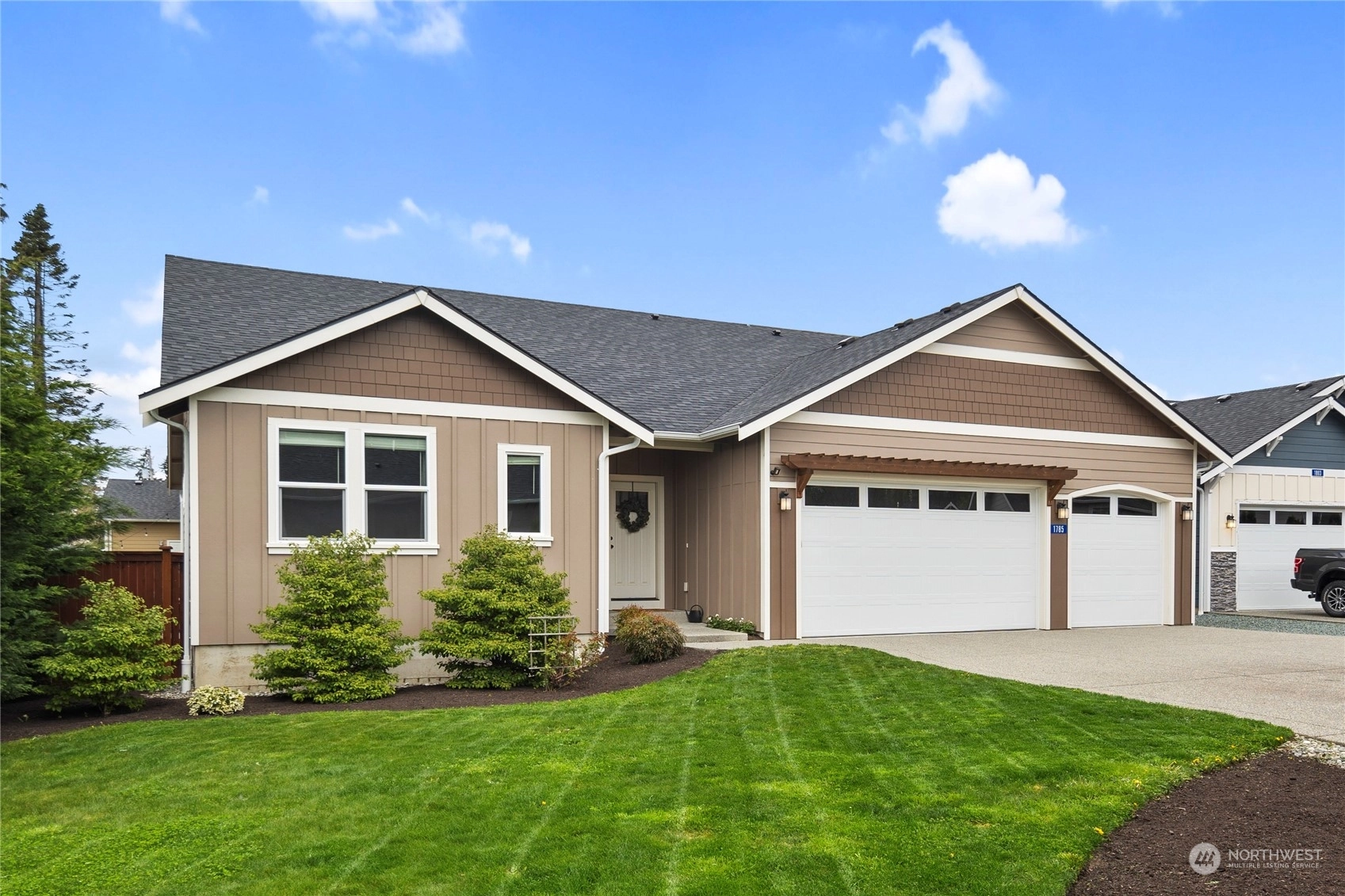 1785 River Walk Ln Unit  Burlington WA 98233