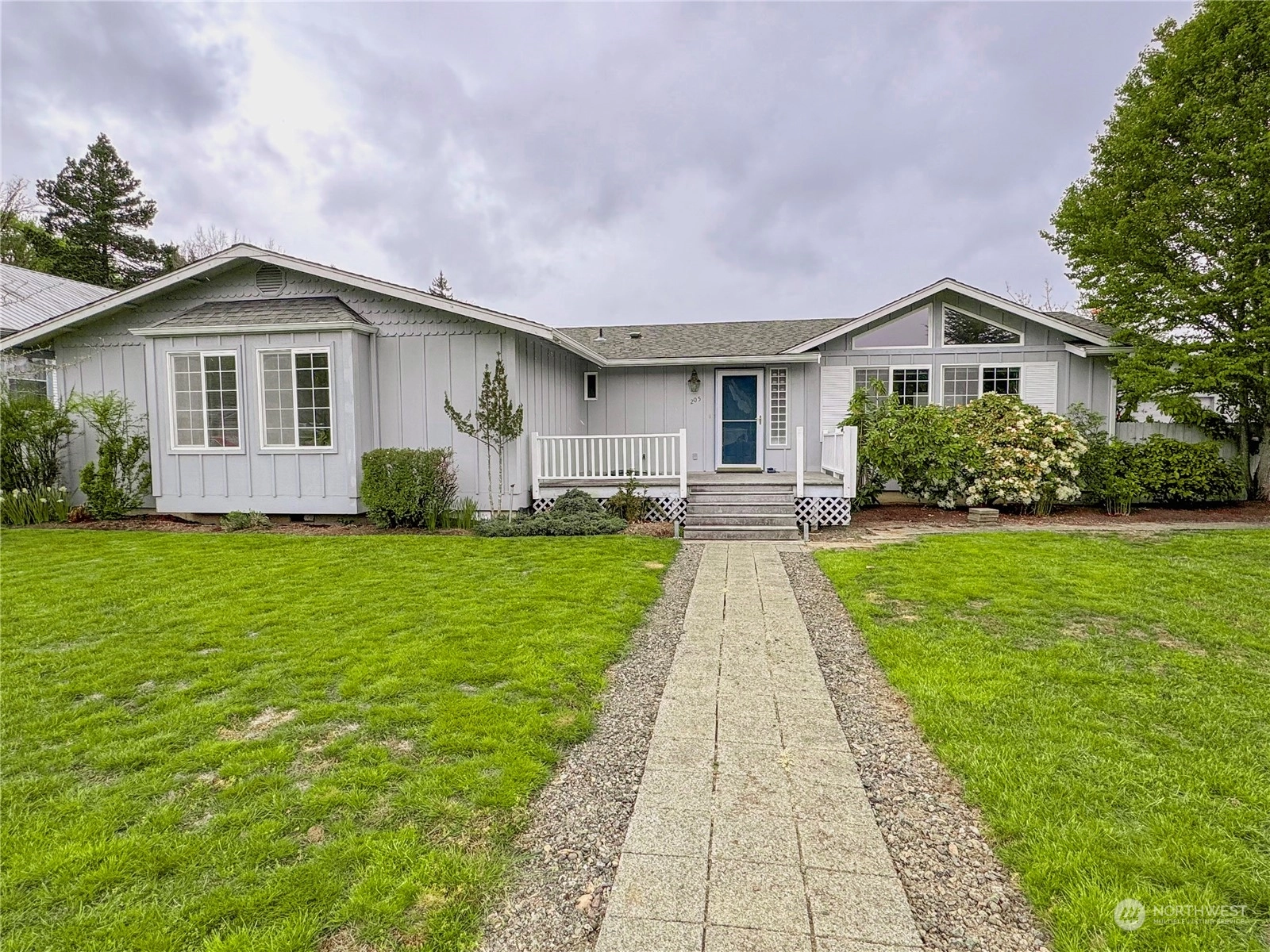 205 Morse St Ryderwood WA 98581