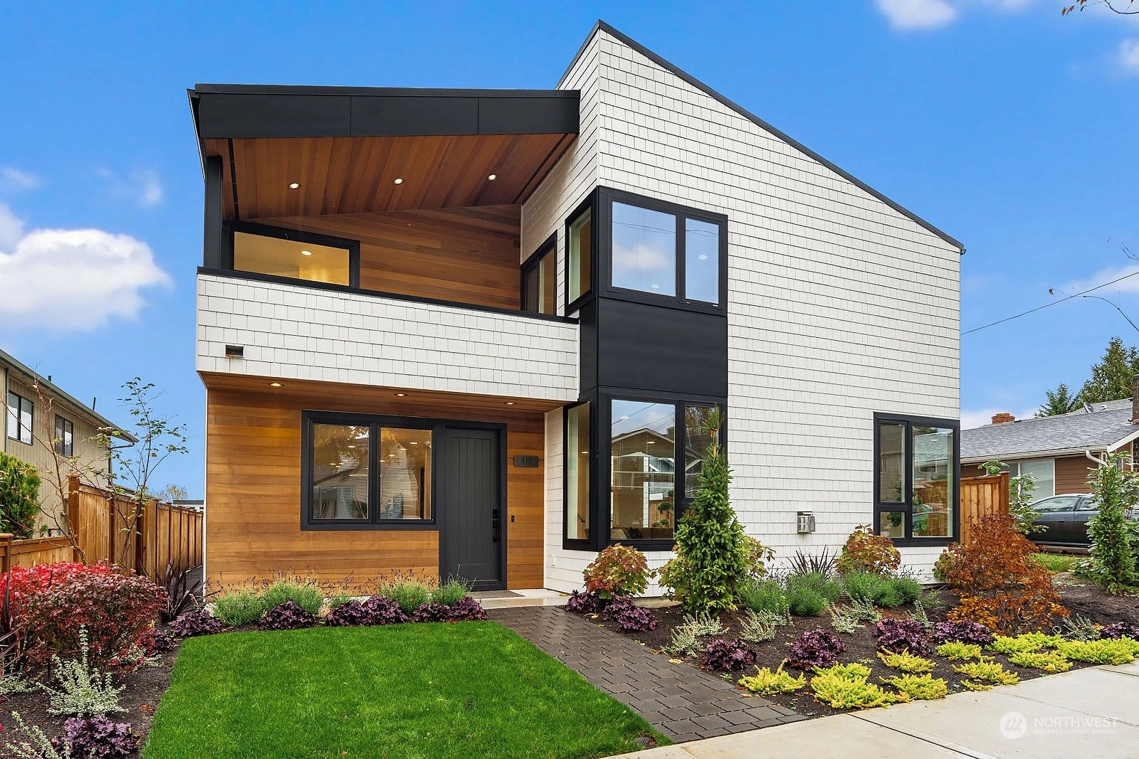 910 N 31st St Unit  Renton WA 98056