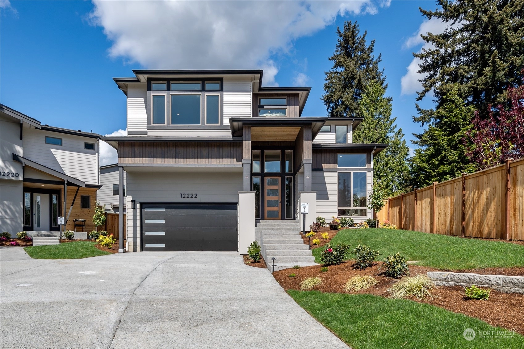 12222 NE 106th St Unit  Kirkland WA 98033