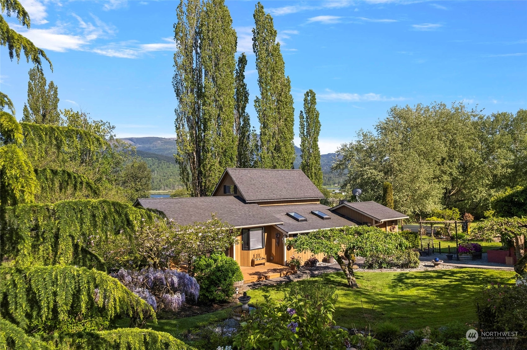 23450 Buchanan Clear Lake WA 98235