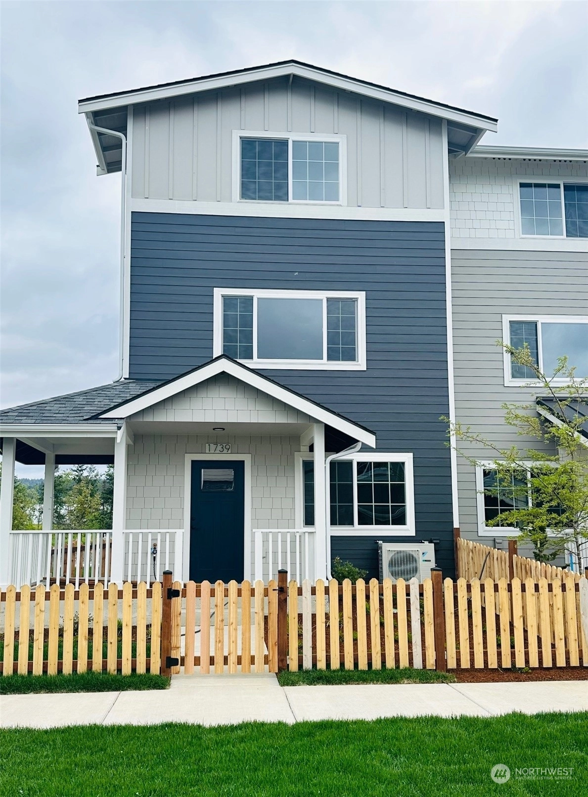 1739 Sunup Loop Unit  Bellingham WA 98226