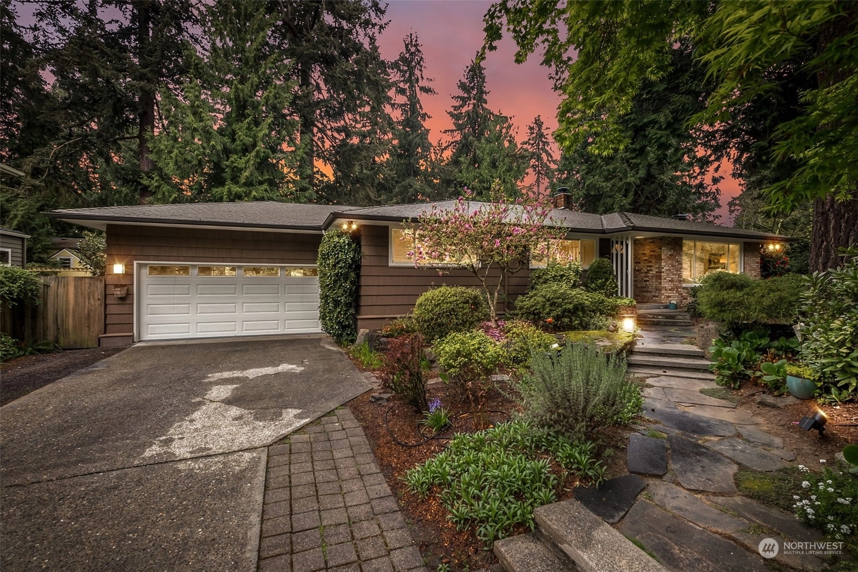 2703 104th Ave SE Beaux Arts Village WA 98004