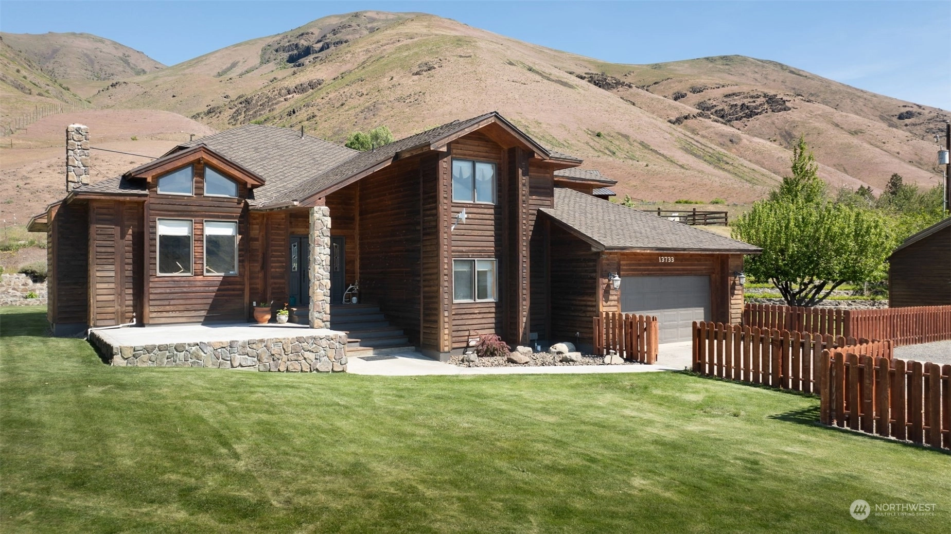 13733 Old Naches Hwy Naches WA 98937