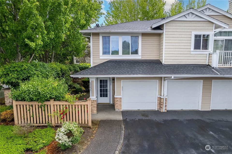 5927 S 234th Pl Unit 2 Unit 2 Kent WA 98032