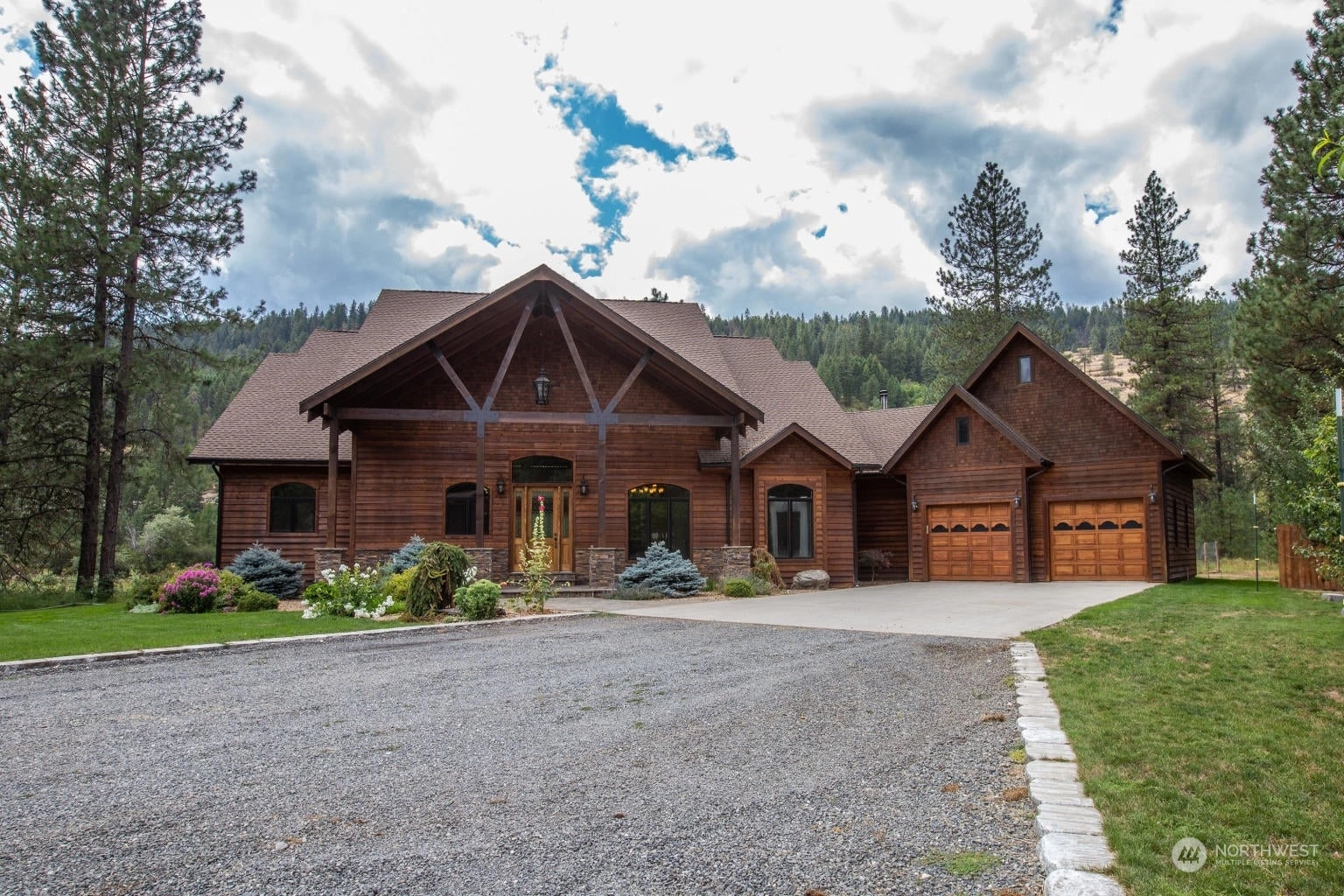 3349 F Rockcut Rd Kettle Falls WA 98141
