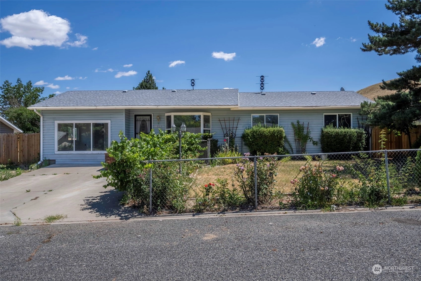 1112 Walker Pl Prosser WA 99350
