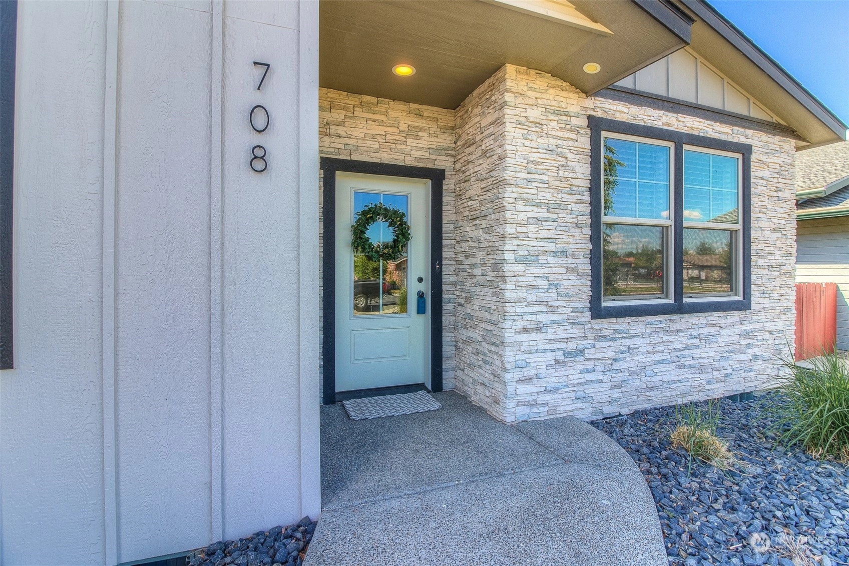 708 Merwin Ct Zillah WA 98953