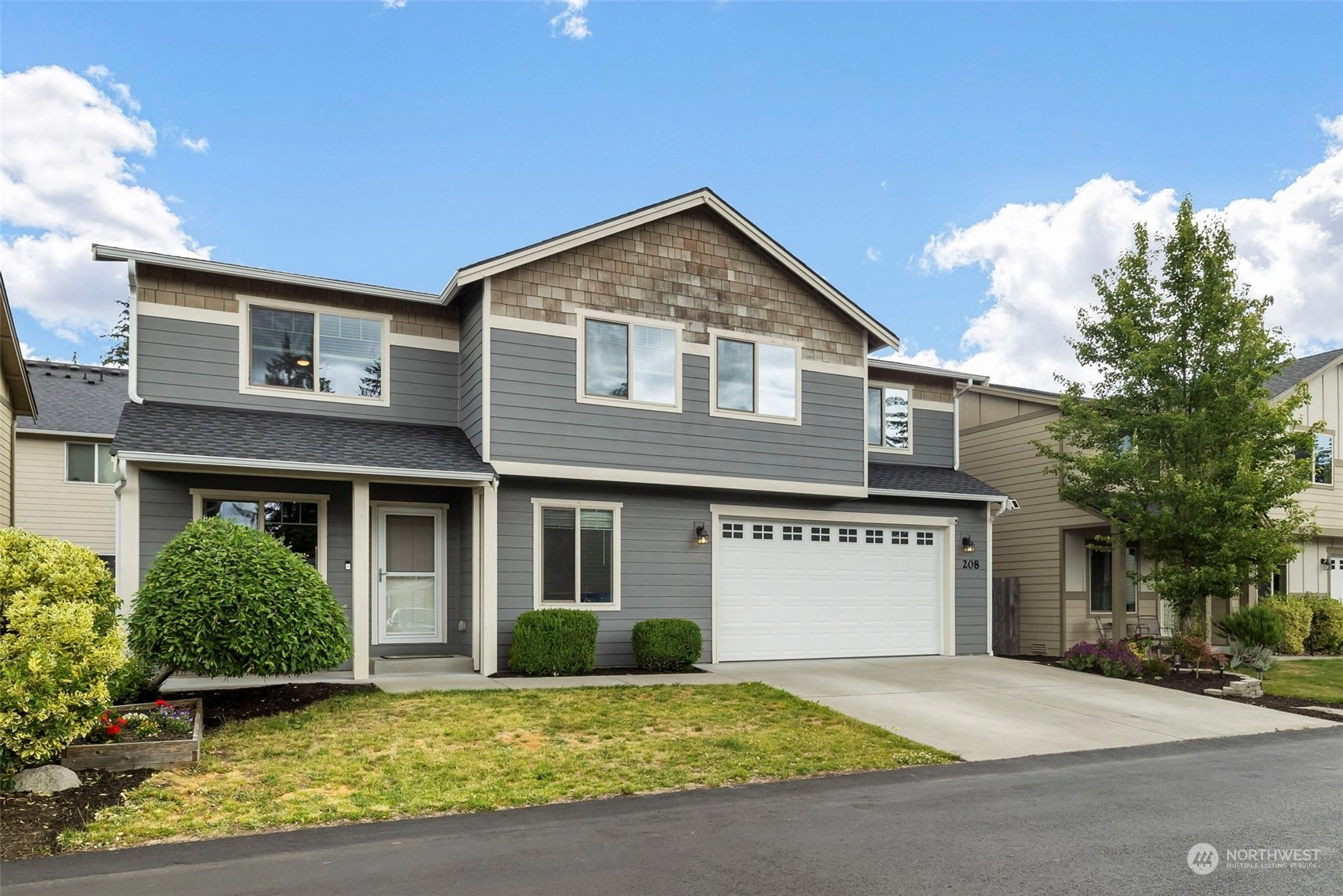 208 Ne Tronson Cir Bremerton WA 98311