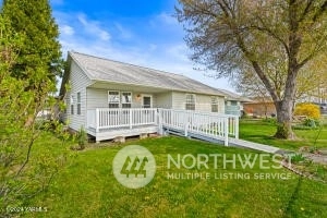 207 W Seattle Ave Moxee WA 98936