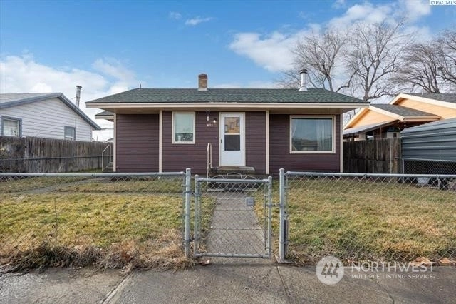 435 S Almira Connell WA 99326