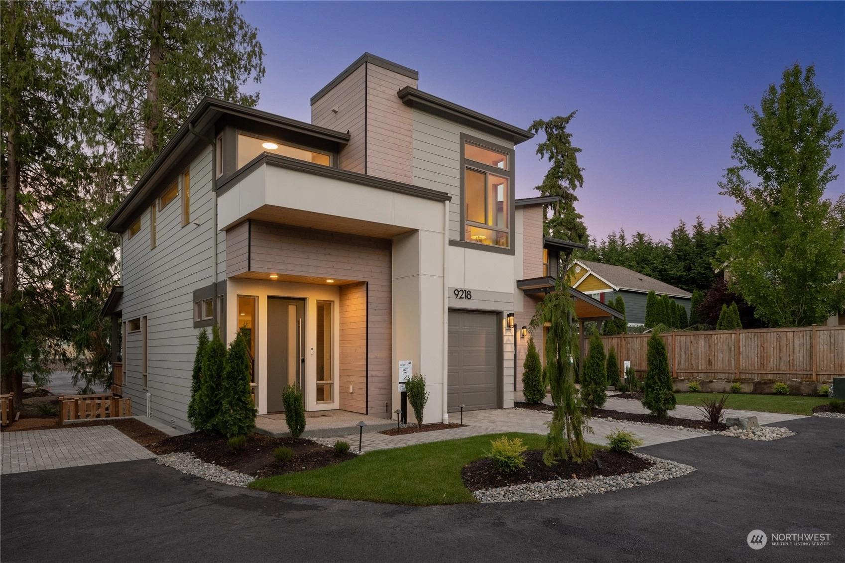 9218 124th Ave NE Unit  Kirkland WA 98033