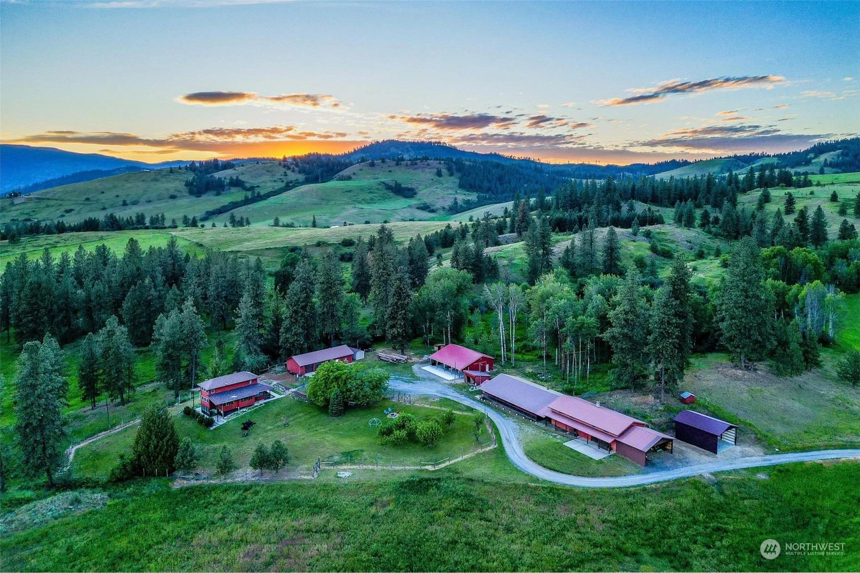 627 Highland Loop Rd Kettle Falls WA 99141