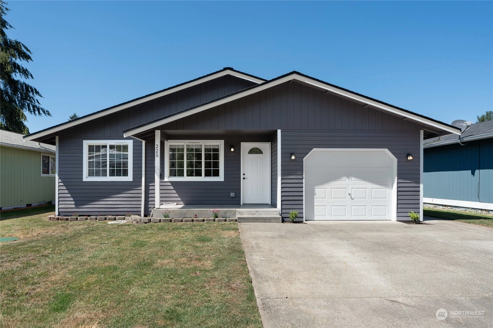 225 SE 2nd St Unit  South Prairie WA 98385