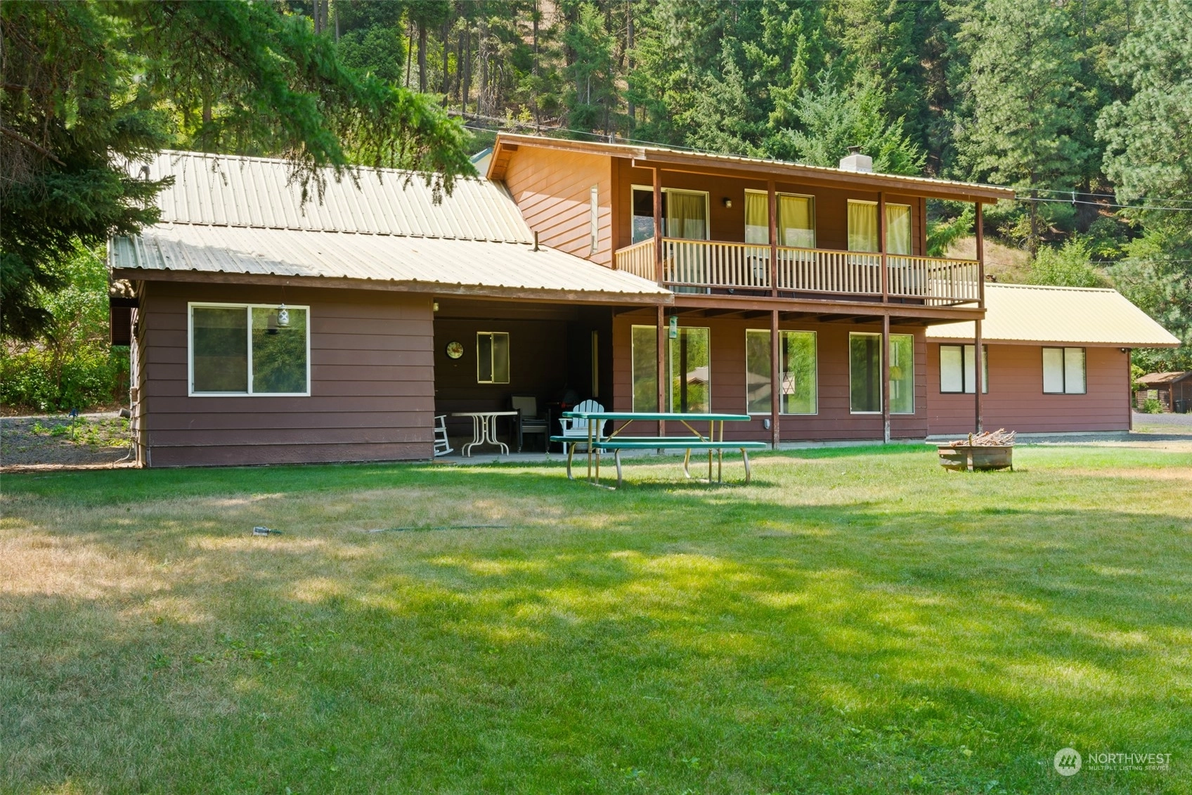 241 Pine Cliff Dr Naches WA 98937