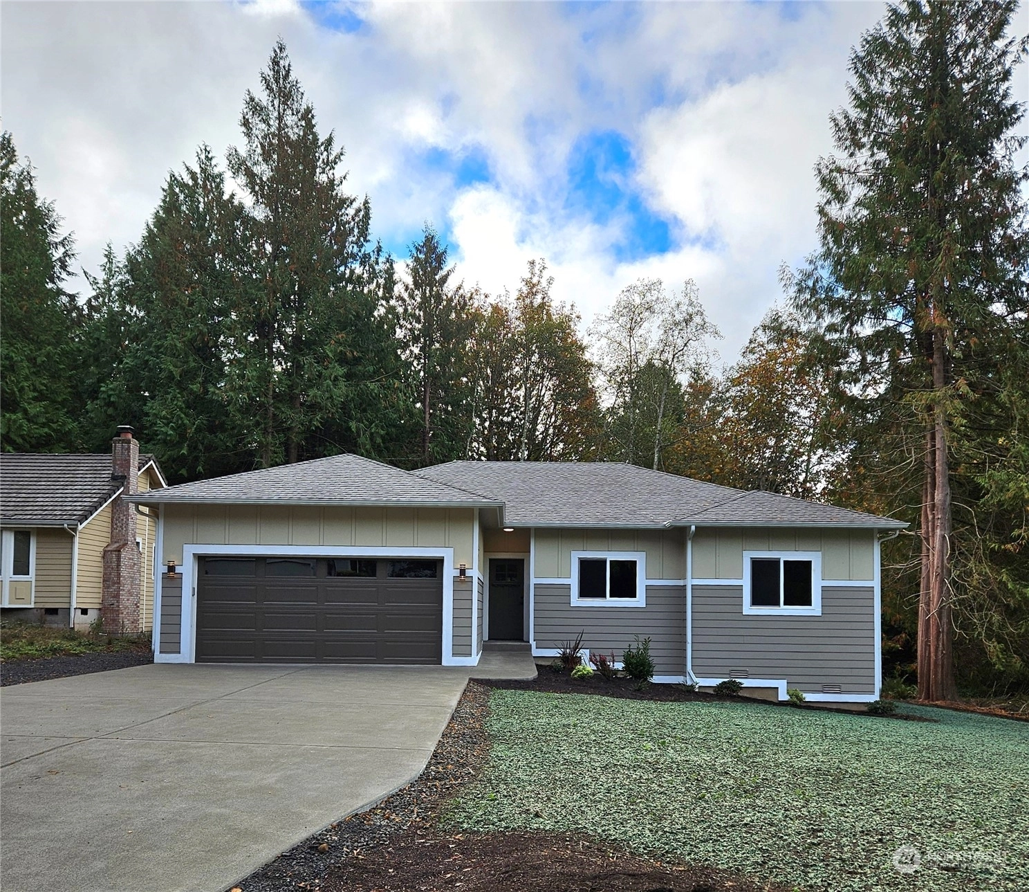 10 Mainsail Ln Unit  Port Ludlow WA 98365