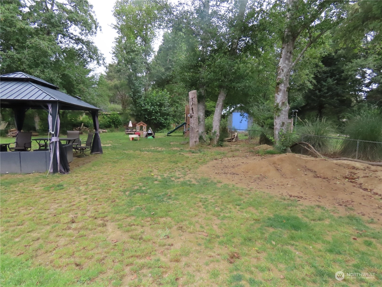 1054 Pine St Unit  North Cove WA 98547