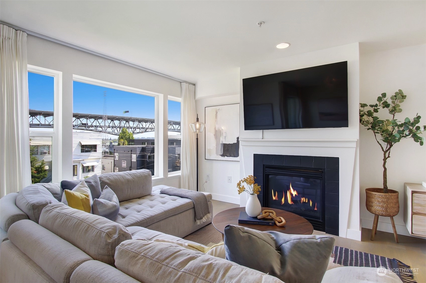 3919 Latona Ave NE Unit 304 Unit 304 Seattle WA 98105