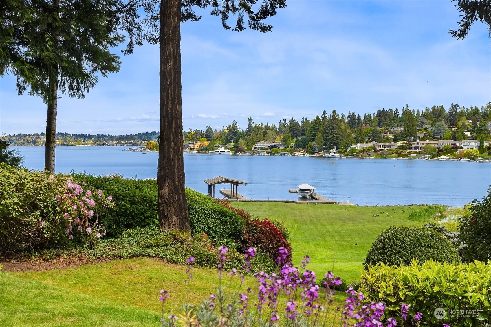 3216 Hunts Point Rd Hunts Point WA 98004