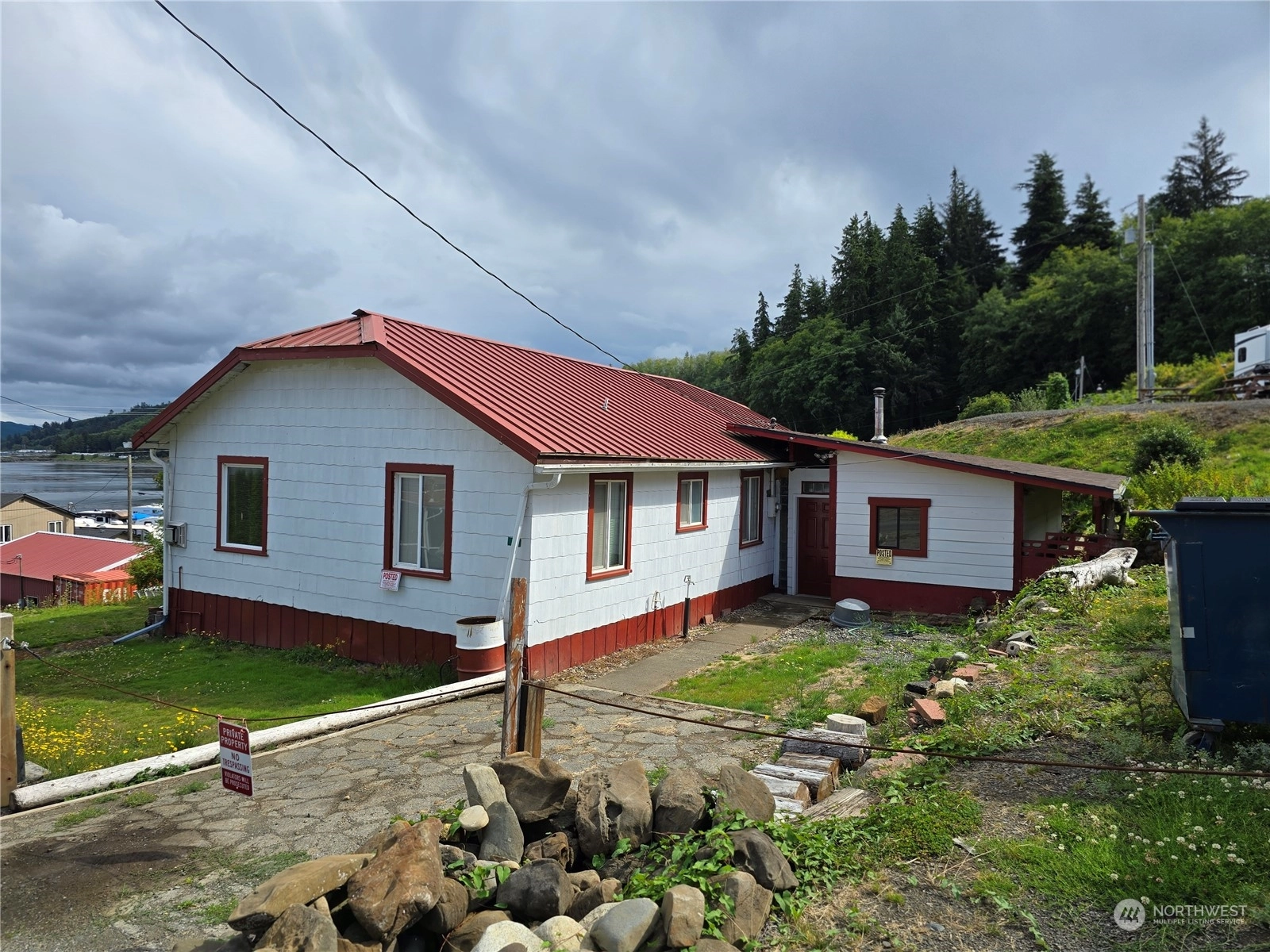31 Rice St Clallam Bay WA 98326