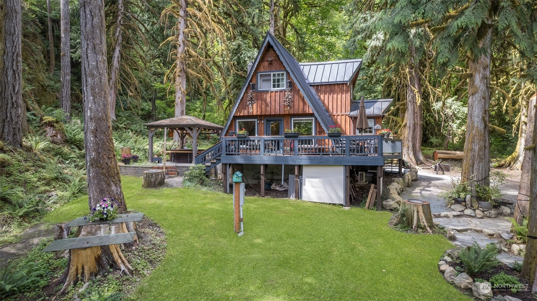 55001 Conrad Rd Rockport WA 98283