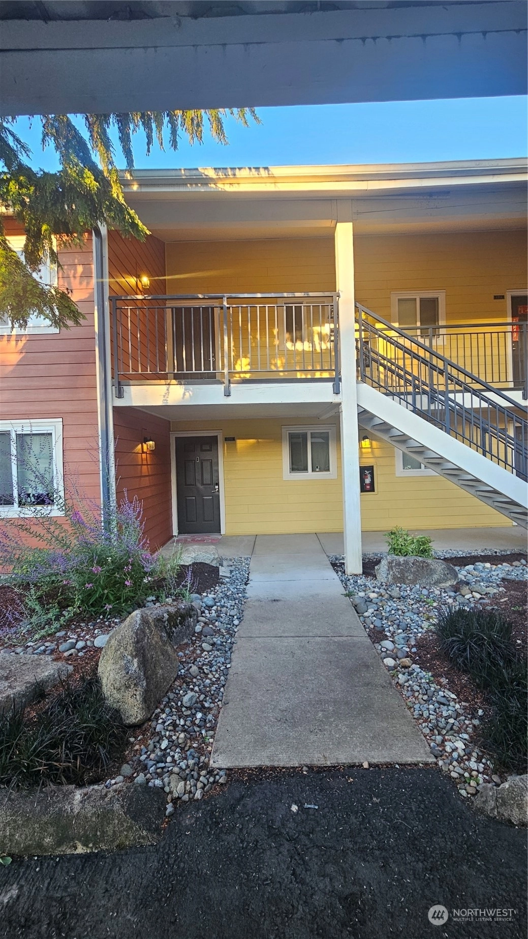 12621 SE 41st Pl Unit G203 Unit G203 Bellevue WA 98006