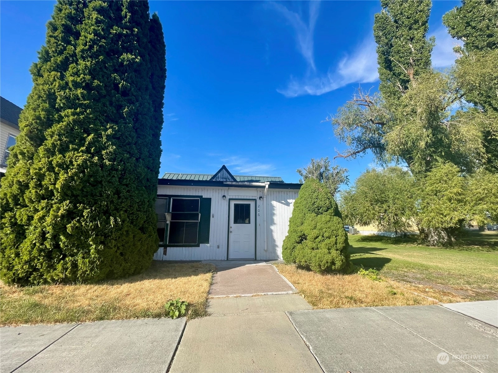 206 E Main St Unit  Coulee City WA 99115