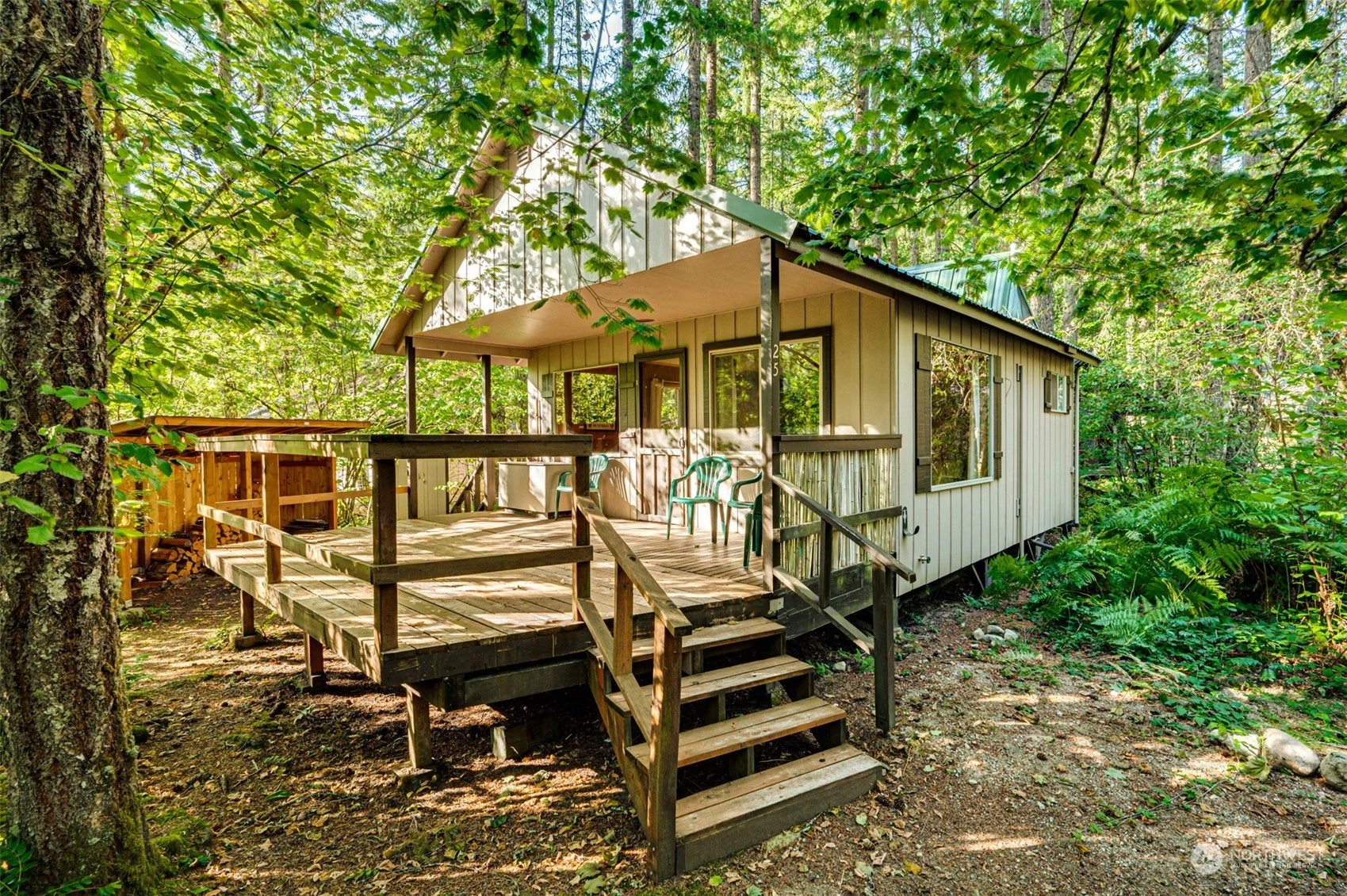 25 Andrews Ln Cougar WA 98616