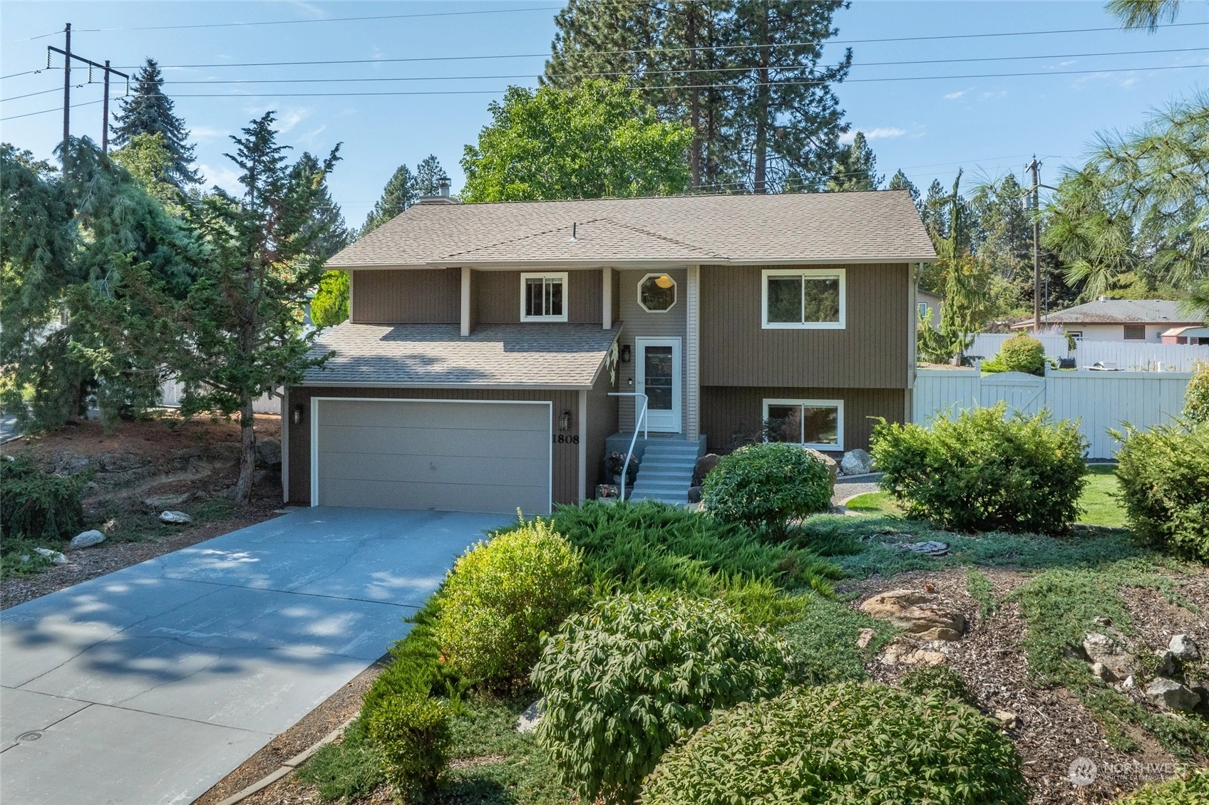 1808 S Lake Rd Spokane Valley WA 99212